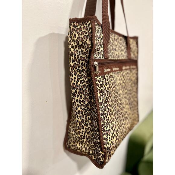 Trail Maker Leopard Tote - Picture 4 of 6